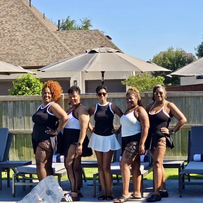 Mary's friends together poolside